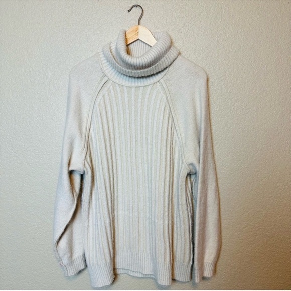 Free People Women’s Big City Turtleneck Sand Combo Sweater Size Medium - Picture 4 of 12